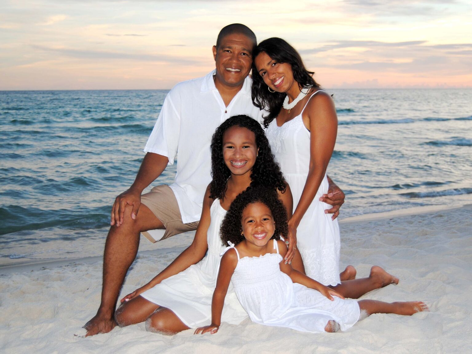 Family Beach Photoshoot Ideas | Family Beach Portrait Ideas – Guava Family